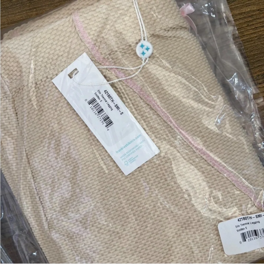 Frankie's Bikinis Cream Leggings - Picture 7 of 8